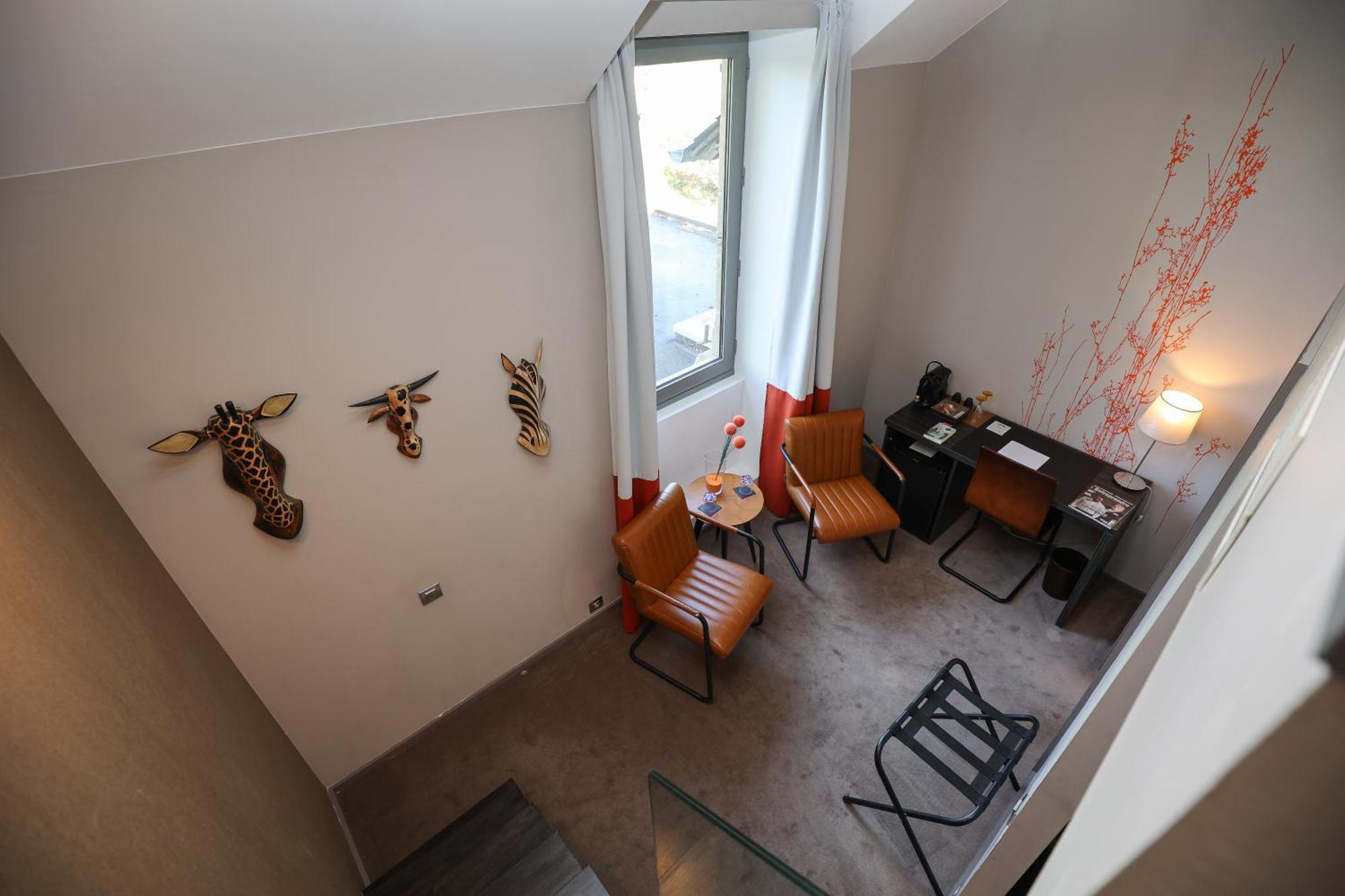 Château De Lacan Hotel 4*