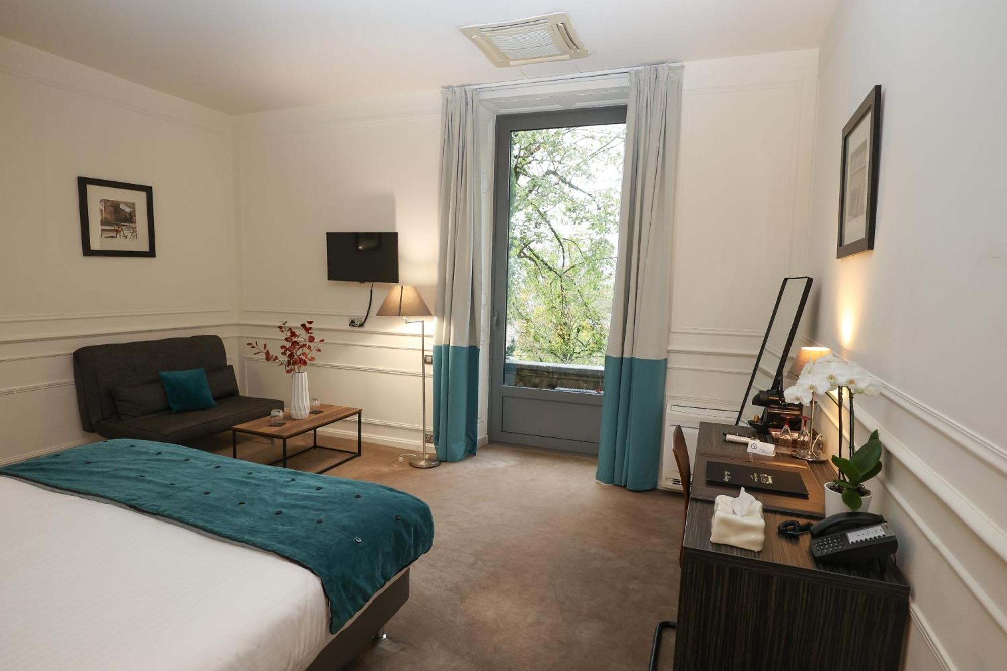 Hotel Chateau De Lacan Brive-la-Gaillarde