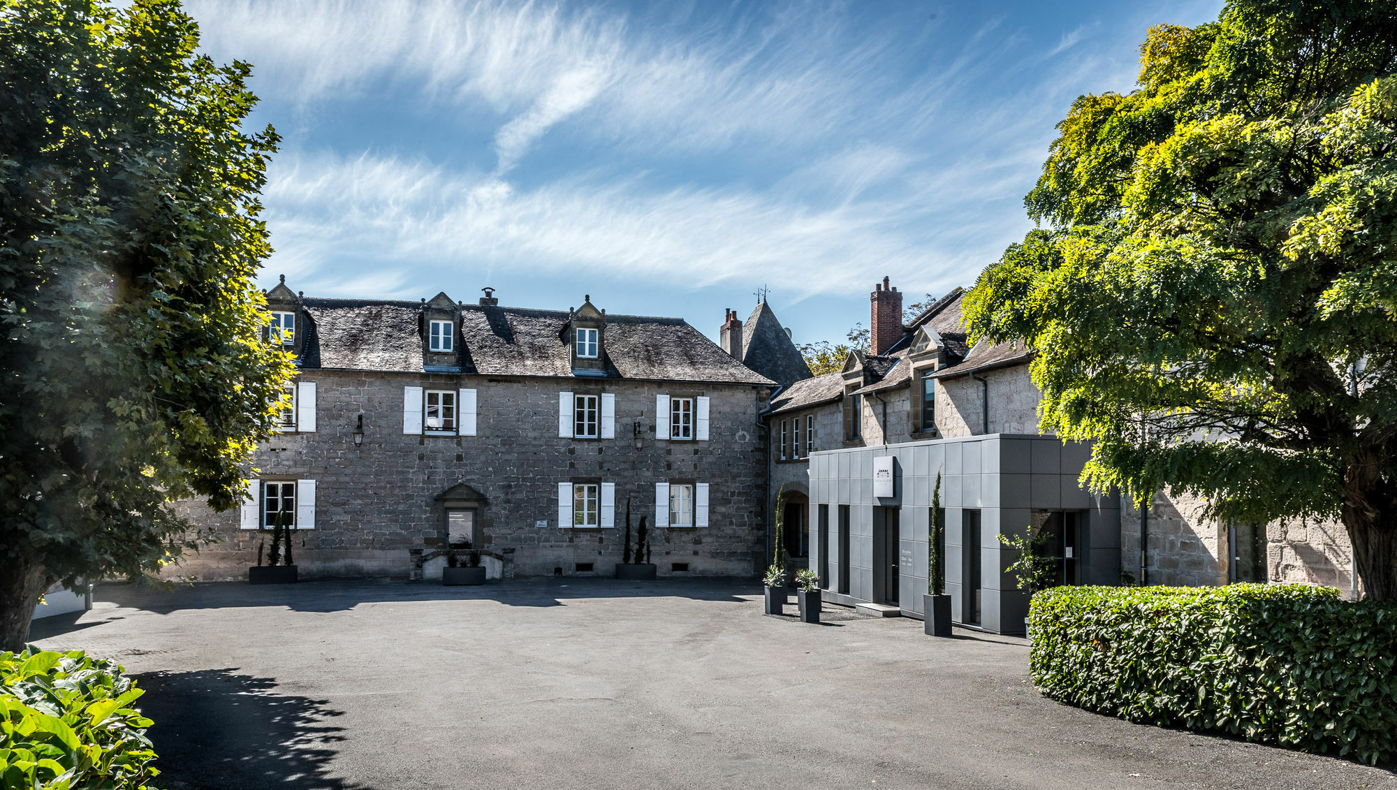 Château De Lacan Hotel